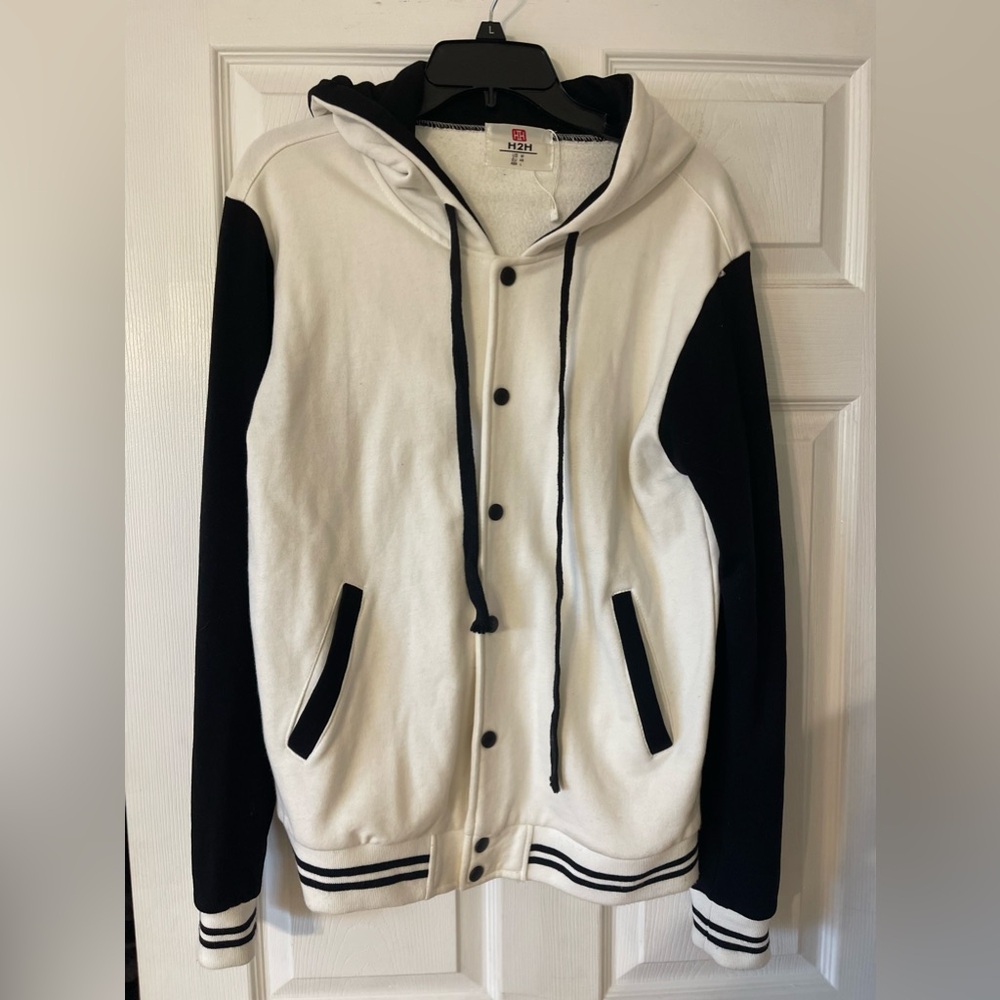 H2H Button up Hoodie size medium